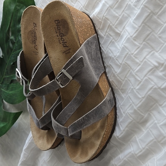 Bio Gold Gray Women's Wedge Sandals Summer Shoes - Picture 2 of 6